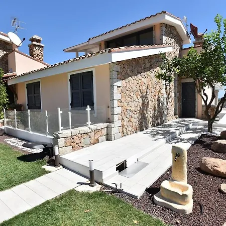 Vilumani House וילה פולה